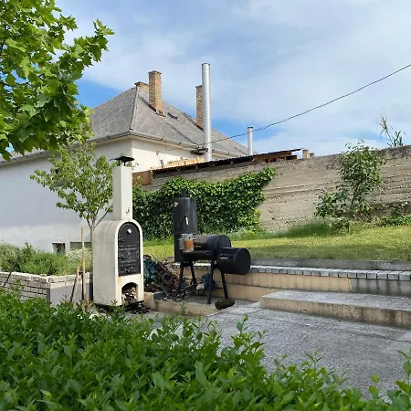 Ada Vendeghaz Osku